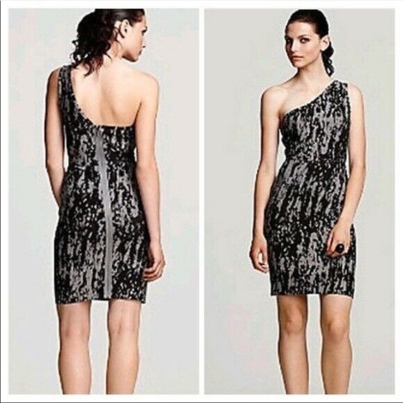 BGBG Maxazarian Bodycon dress animal print - Picture 3 of 7